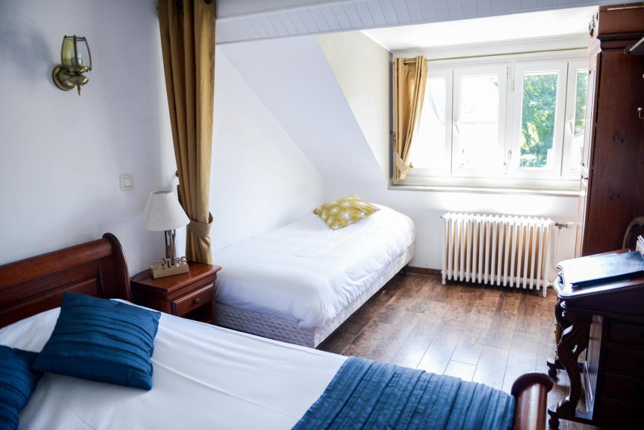 Hotel Logis Le Saint Hubert Haybes Zewnętrze zdjęcie