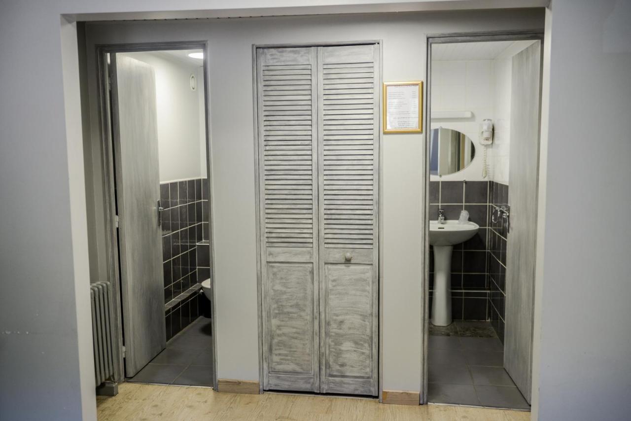 Hotel Logis Le Saint Hubert Haybes Zewnętrze zdjęcie