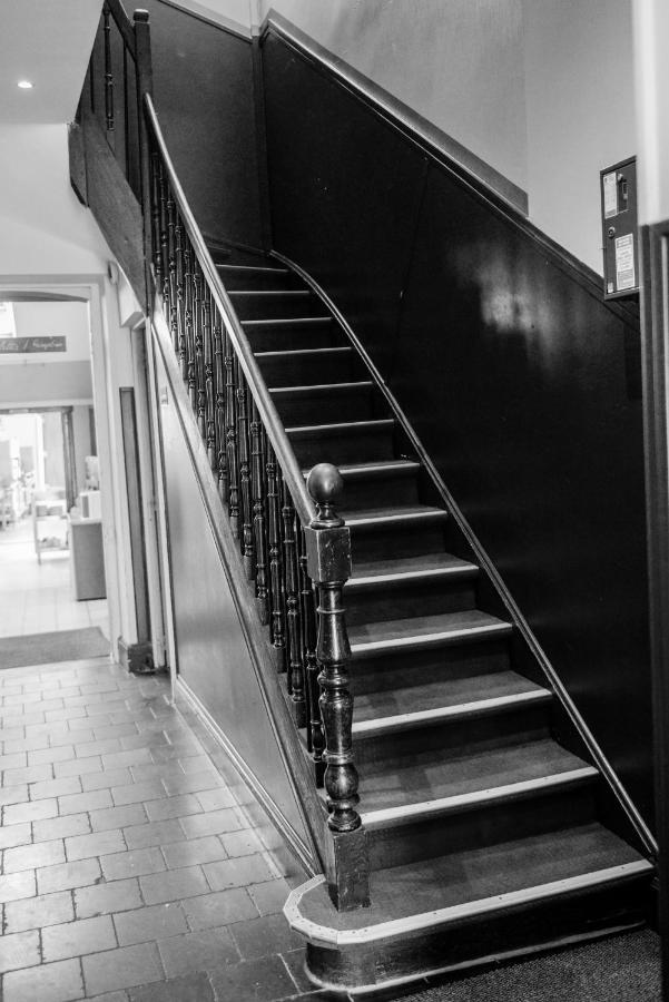 Hotel Logis Le Saint Hubert Haybes Zewnętrze zdjęcie